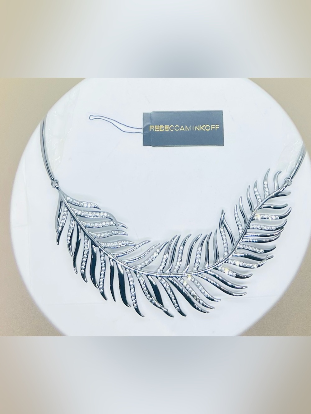 NWOT Rebecca Minkoff Hematite Tone Feather Choker Necklace , Size 6”x6”